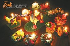 看非遗传人制作鲤鱼花灯生肖面灯