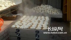 （新春走基层）送礼新贵黄骅“面花”销售火爆