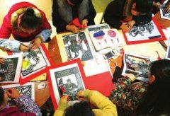 剪纸贺卡倡廉洁(图)