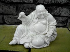 吸泥塑木雕石刻各技之长 “半路出家”的德化陶瓷大师