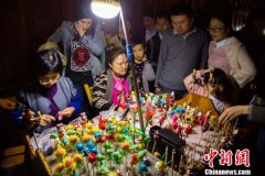 市民称赞“面塑”