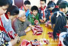 民间工艺“虎头鞋”进校园