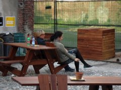  方便的公共座椅