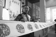 河北吴桥剪纸狂人巧手剪出二十四孝图