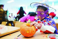 烟台海昌鲸鲨馆“海底万圣节” 越夜越鲸彩(图)