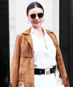 不会设计珠宝的辣妈不是好超模 米兰达可儿赢了！