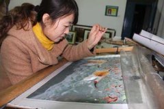 宝鸡千阳：刺绣绣出国宝朱鹮