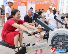 百舸争渡竞风流 松江区第七届端午龙舟赛举行