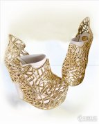 3D打印新科技糅合手工技艺 红蜻蜓创意女鞋获奖