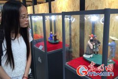 泥人大师喻湘涟从艺六十年泥塑艺术展无锡商院开展