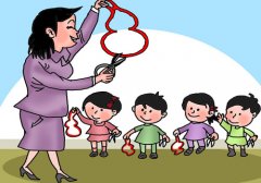 让幼儿随心玩剪纸