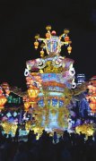 自贡灯会预展 38米高走马灯霸气亮相(图)