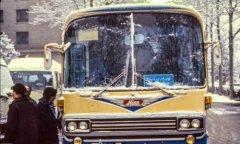 外国人拍1979年中国：多地仍残留着文革标语（26）