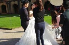 刘强东奶茶妹妹拍婚纱照或将大婚 盘点网络爆红的校花