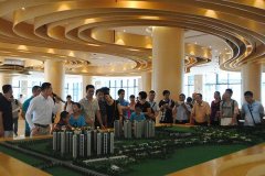 迎风起飞 草原风筝节滴滴合家欢玩转自由人花园