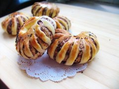 花式豆沙面包的简单做法