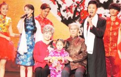 祖海亮相《过年七天乐》 逛庙会送窗花过大年