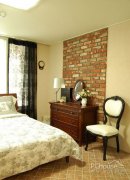 废品椅子变身 DIY达人教你调涂料做翻新