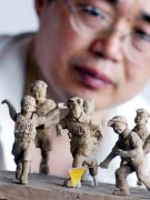 泥塑千娃迎北京奥运 泥人栩栩如生活泼可爱