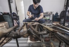 好银器 石打出 李群：做出来就是要用的