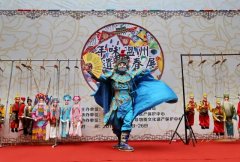 温州各地营造春节氛围 文明祥和过大年