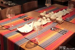 穷鬼春节在家怎么过出年味儿来？