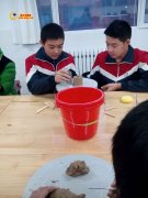 县实验中学开设陶艺特色课程