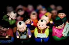 袖口里边捏泥人