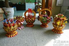 寨桥街上有个魏老太 她做的折纸供品像艺术品