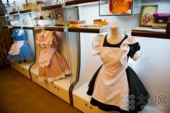 郑州摄影师开女仆咖啡馆 萌萌女仆吸引动漫迷