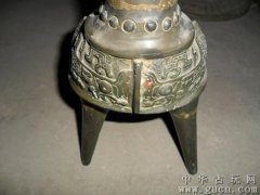 老人收藏万只酒器 揭秘哪些酒器价值连城