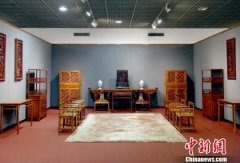 李瑞环自制家具在广州展出 含文革时期作品(图)