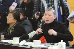 冯小刚呼吁繁体字回归親不见(亲)愛无心(爱)