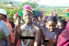 探秘南非祖鲁族：一夫多妻制 处女必须露胸(图)