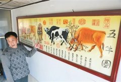 张家口农民用锯末作画 因受剪纸技艺的启发(图)