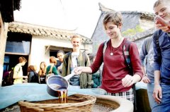 15名荷兰少年走进淮安人家 感受中国文化