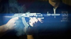 发烧友自制多款迷你枪械 微缩版M1911子弹狂吐(高清组图)