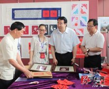 双峰民间剪纸参加湖湘记忆2014“文化遗产日”展演