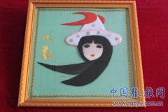 红湾寺镇举办“民间服饰及手工艺刺绣”作品展助农致富