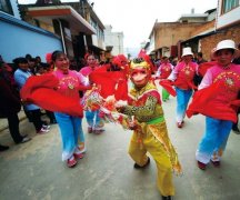 云南阳宗“大香会” 送香祈福闹元宵