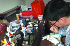 惠山古镇80后非遗传人创开不一样的泥人店