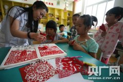 非物质文化遗产剪纸在北京昌平走进课堂