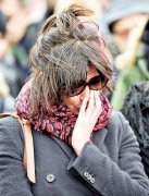 [明星爆料]苏菲玛索泣别导演前夫 现身葬礼悲伤落泪(图)