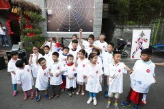 同在蓝天下---关爱聋哑儿童\叩响无声世界