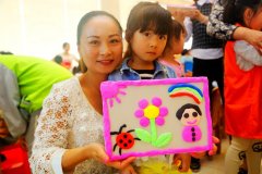 长沙：好好家风“塑”起来 小小幸福秀出来::区县传真::长沙文明网::建设人民