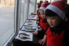 “保护环境 爱护动物”手工作品展在动物园开展