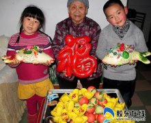 面塑“福满多”喜过元宵节(图)