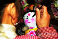 惠民＂娃娃张＂泥人面临失传 海外市场热销（组图）