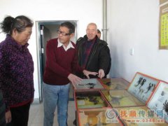 抚顺标本收藏者生兆海展出600余件珍稀标本