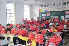 剪纸艺术走进龙文区西坑小学